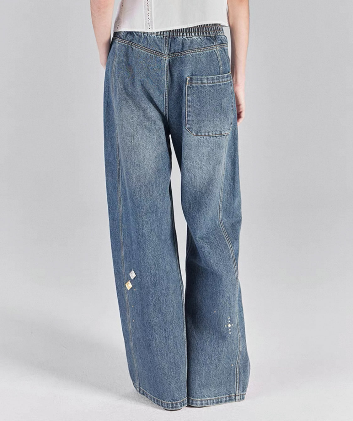 チャームルーズストレートデニムパンツ (即納品)