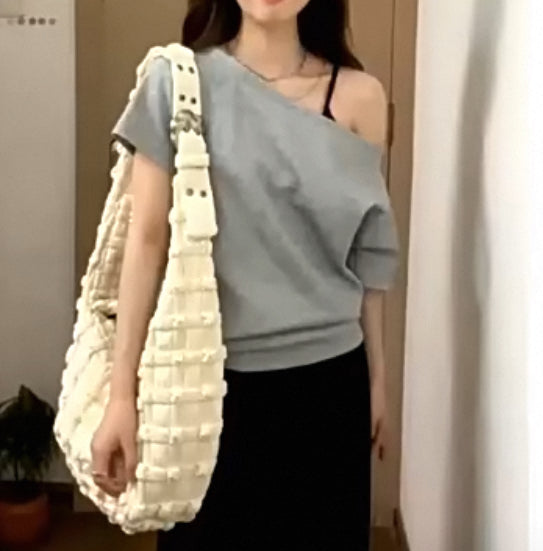 ワンショルダーTシャツ