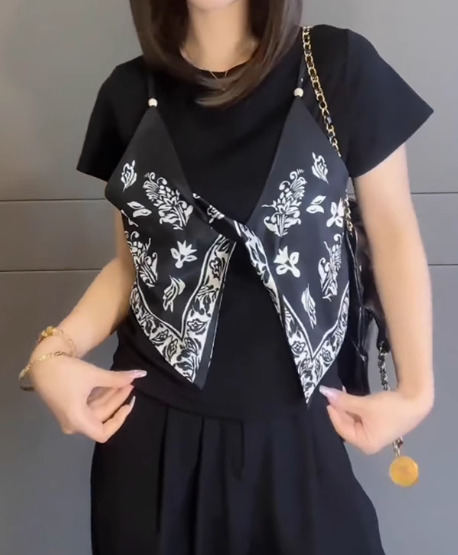 韓国　スカーフフェイクツーピースTシャツ